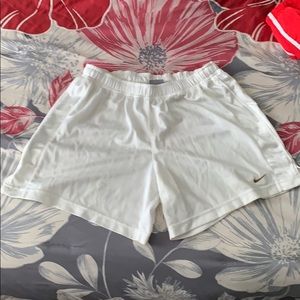 White nike shorts